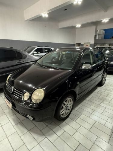 Volkswagen Polo Sedan 1.6 Gasolina 2005 758040