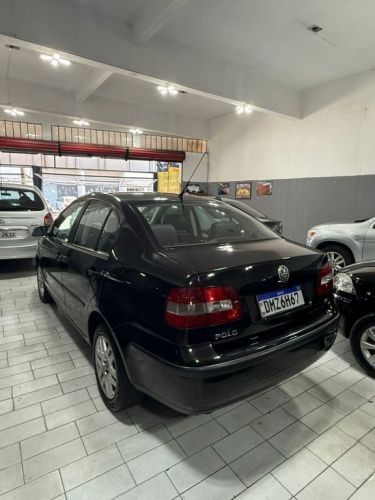 Volkswagen Polo Sedan 1.6 Gasolina 2005 758041