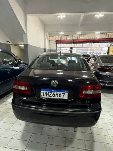 Volkswagen Polo Sedan 1.6 Gasolina 2005 758043