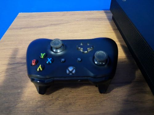 Xbox One x Em Otimo Estado De Conservacao 748990